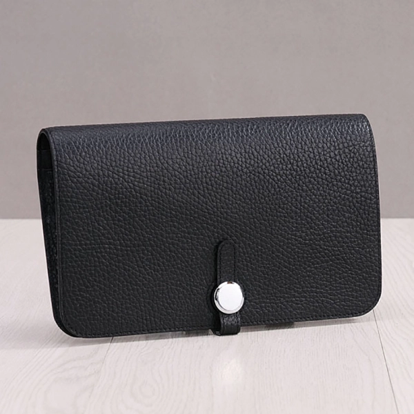 Women's Pink Leather Simple Folded Long Wallet - Image 2